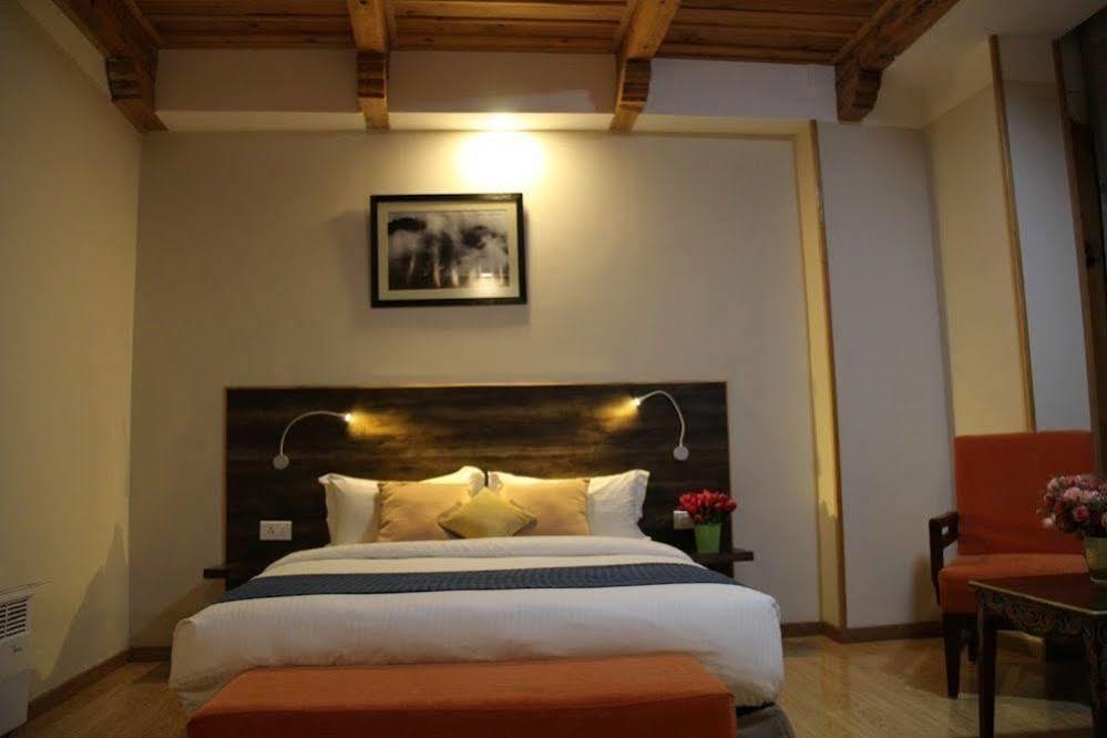 Hotel Thimphu Tower Экстерьер фото